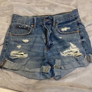 AERO MOM JEAN SHORT